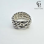 Dettaglio lavorazione anello artigianale in argento 925 Galvani Gioielli Riccione
