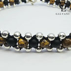 Dettaglio del bracciale Ares Galvani Gioielli in onice, diaspro ed elephant skin con elementi in argento 925