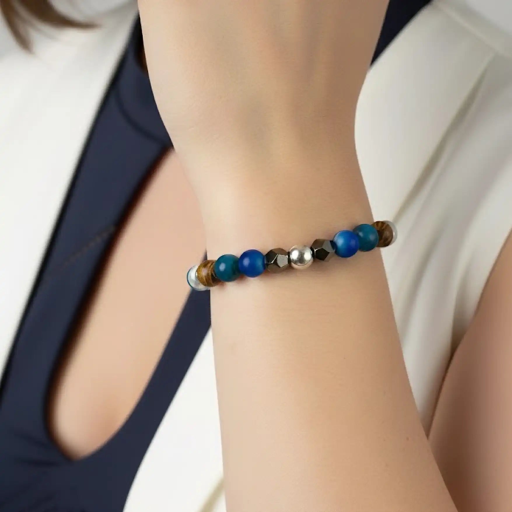 Bracciale Orizzonte con agata blu ematite elephant skin e howlite bianca in argento 925 Galvani Gioielli