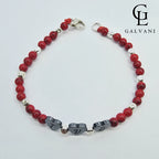 Bracciale TVB con pietre howlite rossa ed ematite Galvani gioiello simbolico vista dall’alto