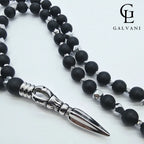 Dettaglio collana uomo artigianale Vajra biker con onice ed ematite in acciaio a Riccione Galvani Gioielli