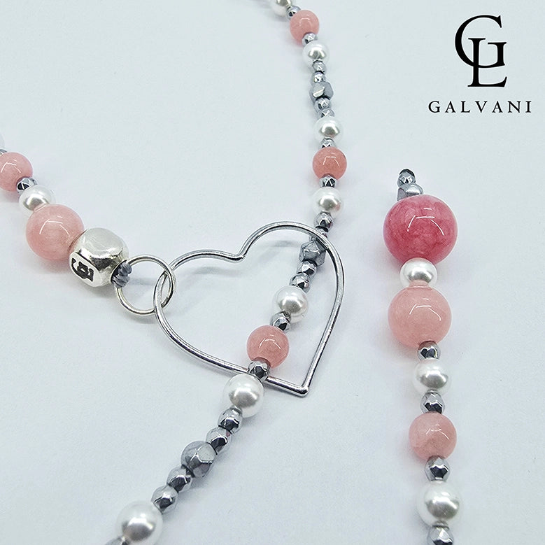 Dettaglio collana Venere con calcedonia rosa ematite e perla in argento 925 Galvani